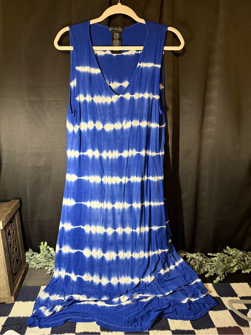 Blue & White Tie-Dye V-Neck Midi Dress